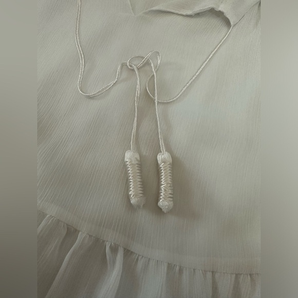 Tommy Hilfiger White Blouse 🤍🤍🤍 - Picture 9 of 11